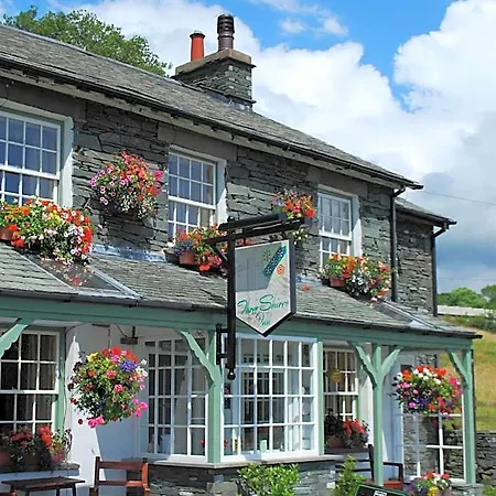 Three Shires 4*