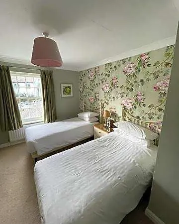 Hotel Three Shires